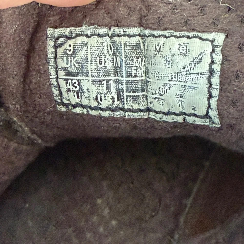 Dr. Martens Mens Brown Leather Split Toe Chukka Boots Air Cushion Sole US 10